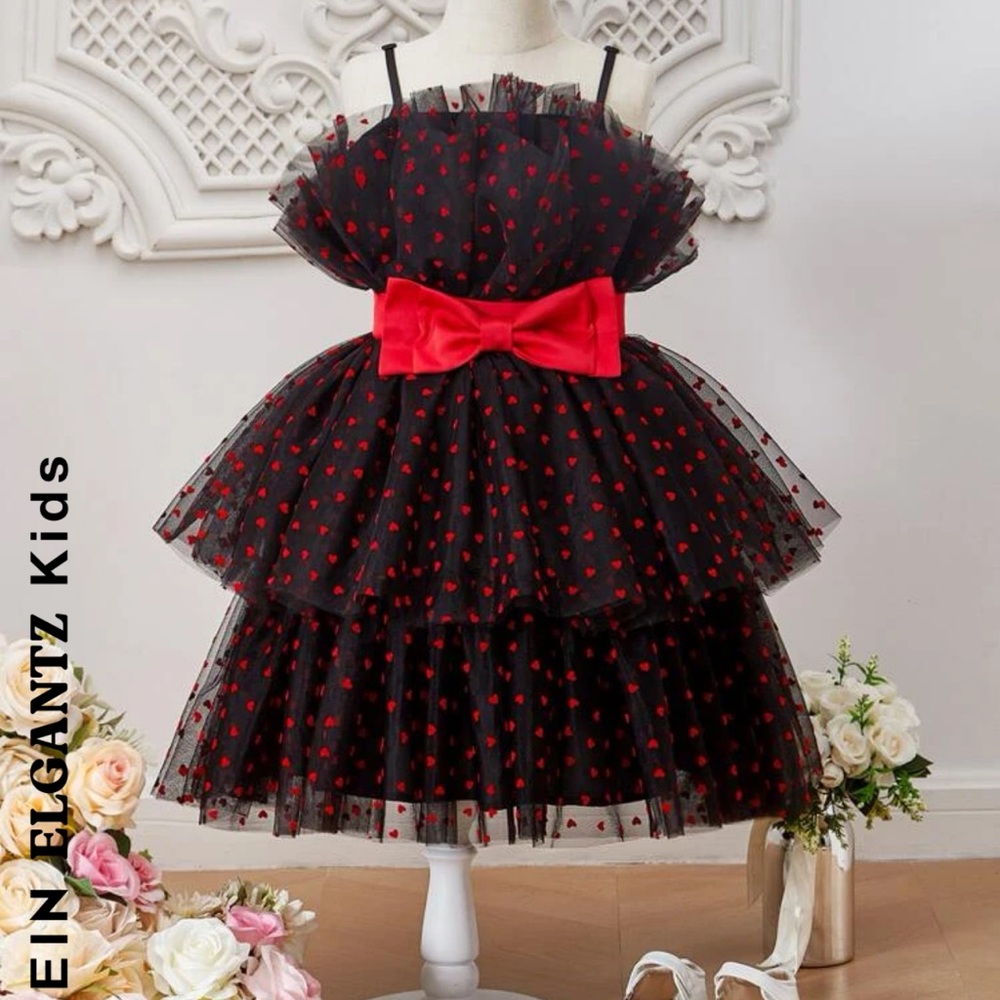 Black / Red Heart Dress❤️